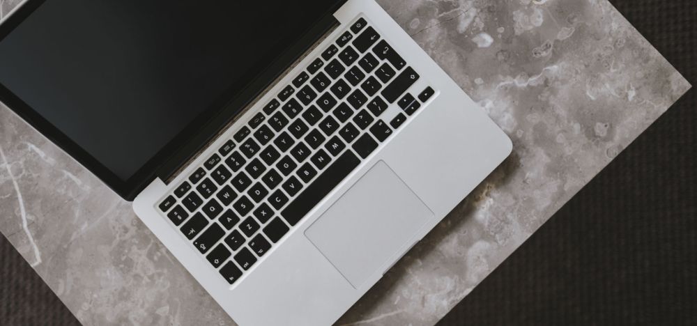Фотографии Apple MacBook Pro M5 — игровая мощь и производительность