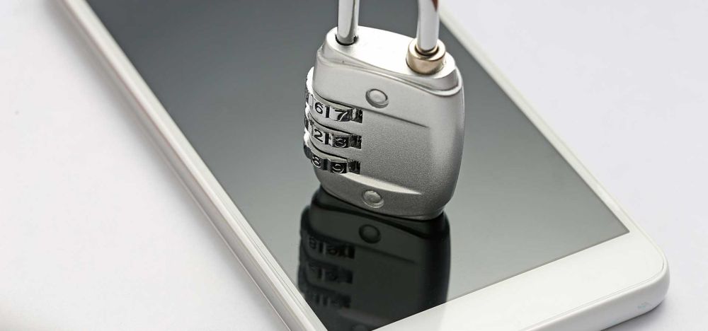 Фотографии Блокировки Apple в России что грозит пользователям и какие сервисы под ударом