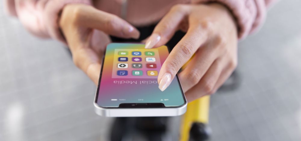 Фотографии ФАС требует от Apple включить российский поисковик